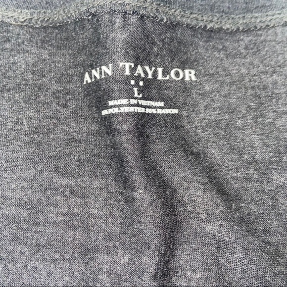 Ann Taylor women’s EUC‎ top shirt - Picture 8 of 12